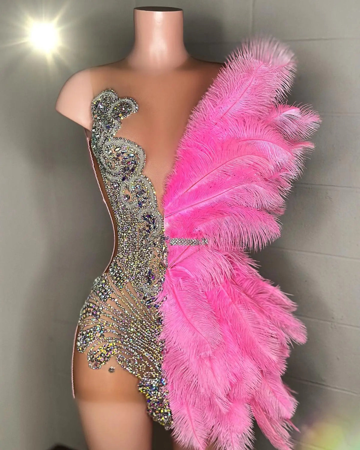 E&A Luxurious elegant pink feather bodice min dress customized dress (pre-order)