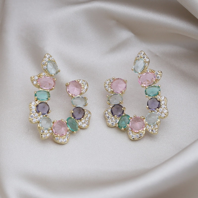 E&A LuxuriousNew Design Fashion Jewelry Exaggerated White Acrylic Zircon Flower Ear